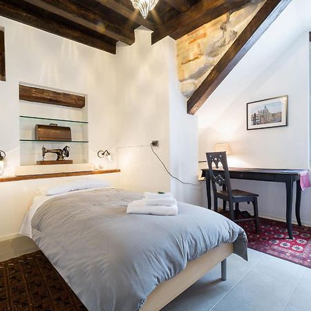 Ve.N.I.Ce Cera Casa Santo Stefano Appartement Venetië Buitenkant foto