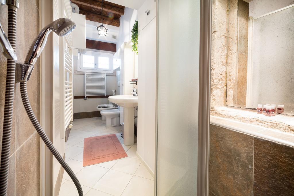 Ve.N.I.Ce Cera Casa Santo Stefano Appartement Venetië Buitenkant foto
