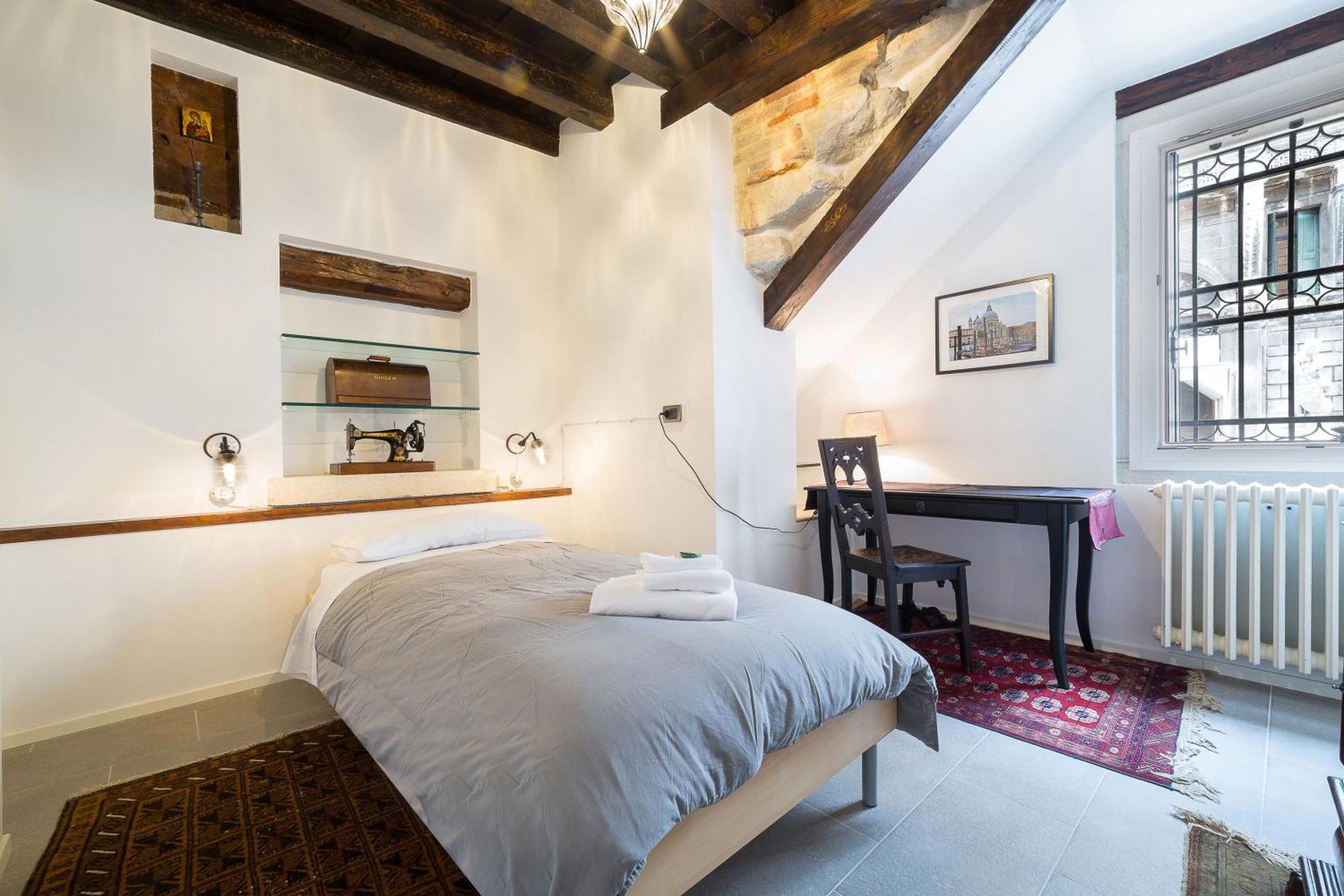 Ve.N.I.Ce Cera Casa Santo Stefano Appartement Venetië Buitenkant foto